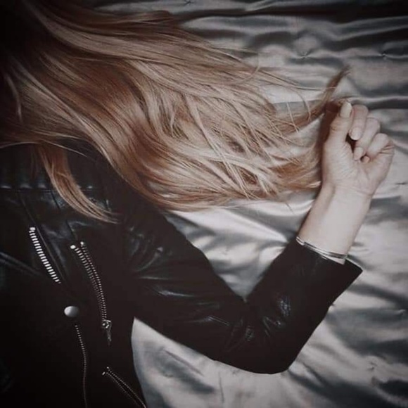 Meet your Posher, C - Picture 1 of 1